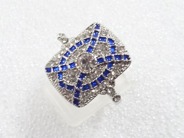 JAPANESE KIMONO / ANTIQUE CRYSTAL RING (SIZE 18)